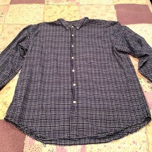 XL mens button down long sleeve shirt. Blue white and navy plaid